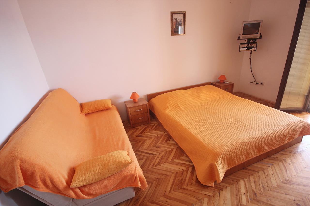 Apartments Njaco Ražanac Rum bild